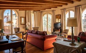 Cardona Luxury Penthouse By Duquessa Hotel Collection